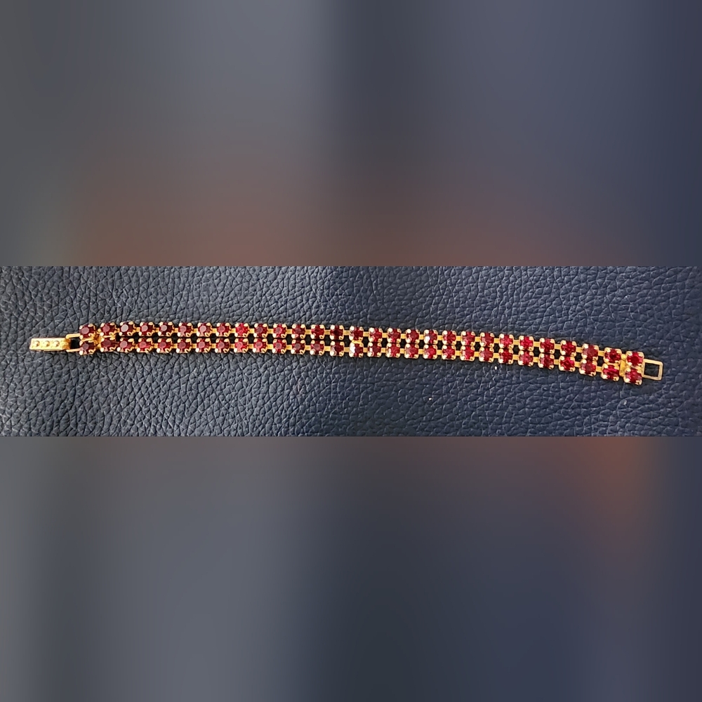 La Rel Gold Tone Dbl Red Bracelet Size 7.5
